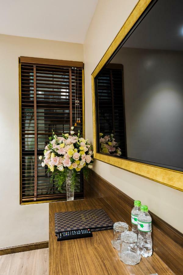 Sunflower Cbq Hotel Ho Chi Minh City Exterior photo