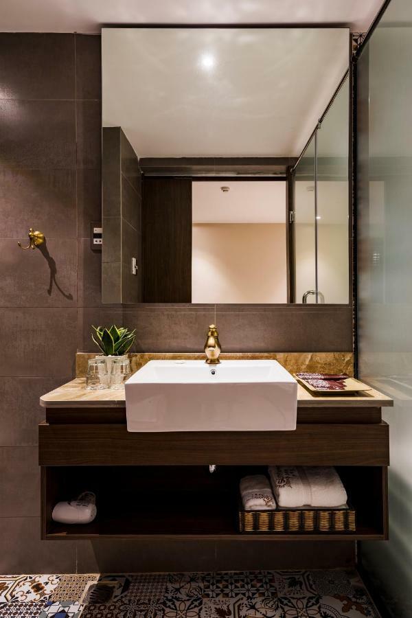 Sunflower Cbq Hotel Ho Chi Minh City Exterior photo